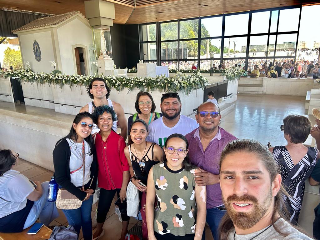 Jovens de Belém, do Pará, durante a JMJ Lisboa.