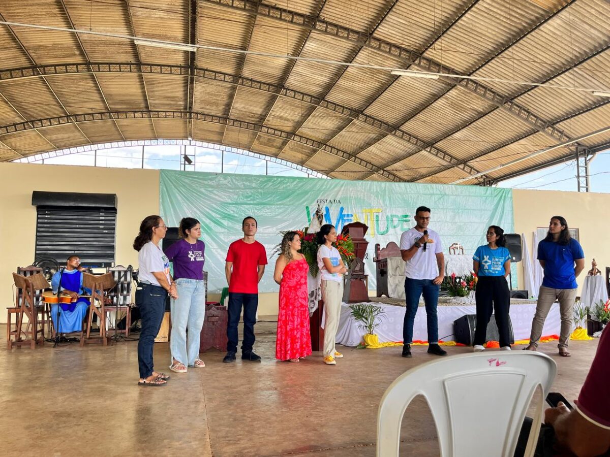 Jovens dos Focolares na Festa da Juventude.