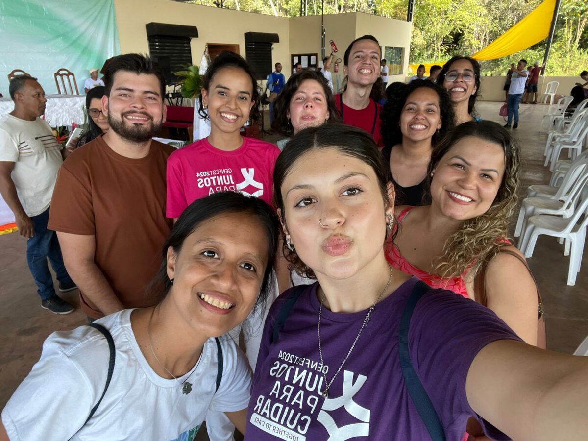 Jovens dos Focolares na Festa da Juventude.