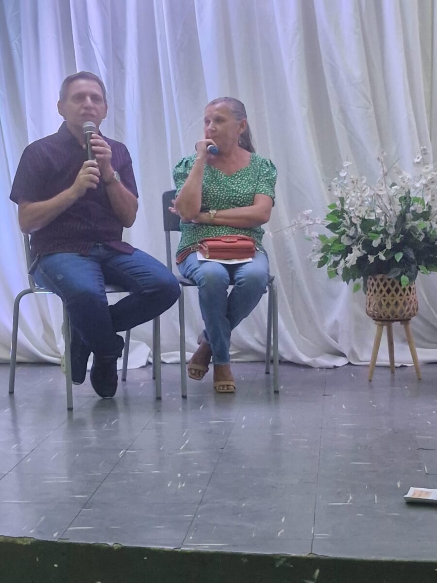 Registro da Jornada das Famílias 2024 em Iguatu (CE), com o tema "Chamados a ser Família".